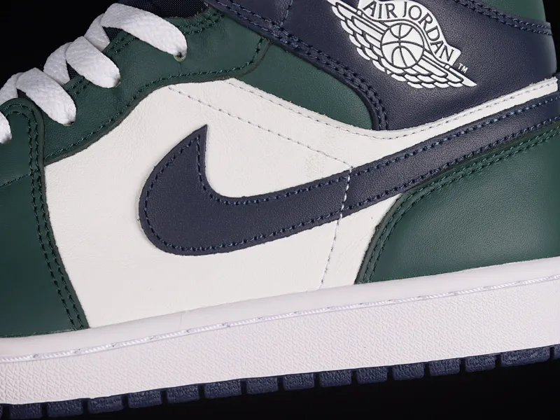 All categories Air Jordan Jordan series basketball shoes Air Jordan 1 Mid G version pure original Air Jordan 1 Mid AJ1 Joe 1 blue and green color matching Zhongbang basketball shoes DZ5326-300